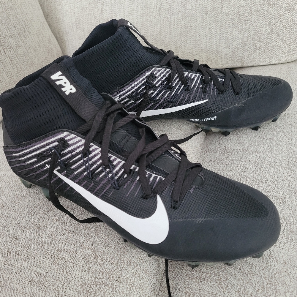 Nike Vapor Untouchable Fly Football Cleats